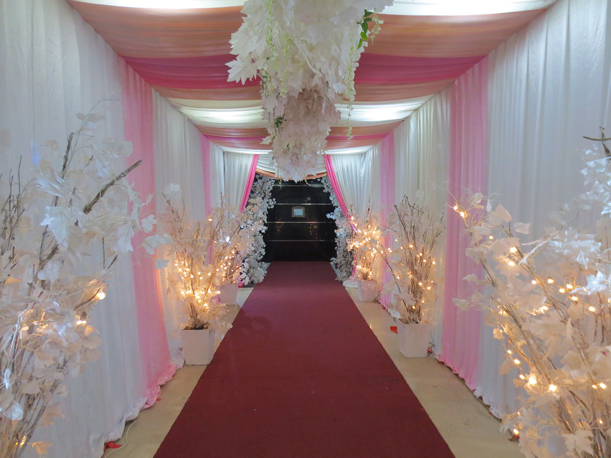 Standing Ranting, Pergola & Alang