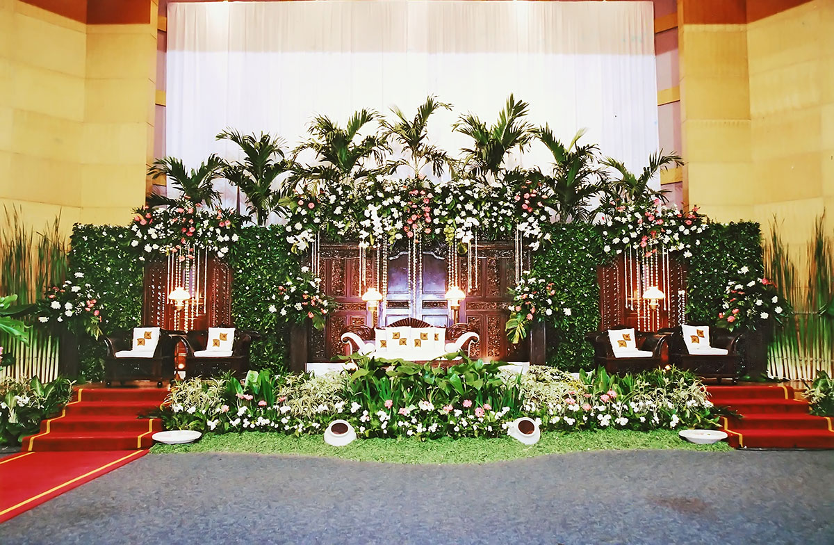 Pelaminan Gebyok Coklat